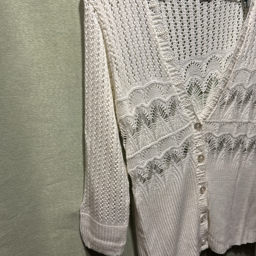 CB Design sweater - Picture 4 of 6